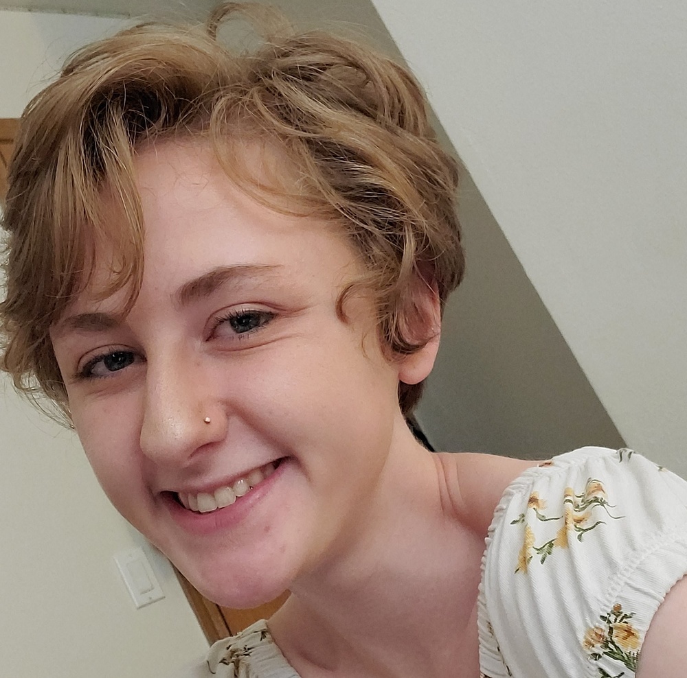 Meet your Posher, Lauren